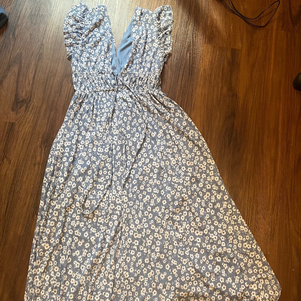 Altar'd State Winona Floral Maxi Dress Color: DUSTY-BLUE-WHITE Size: S